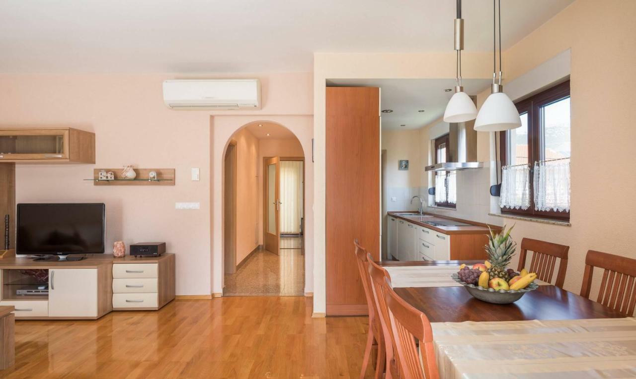 Apartment Novi Kastela Bagian luar foto